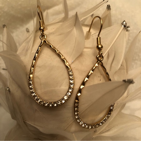 πPark Lane Oui Earrings Gold TearDrop Hooks - Picture 7 of 14